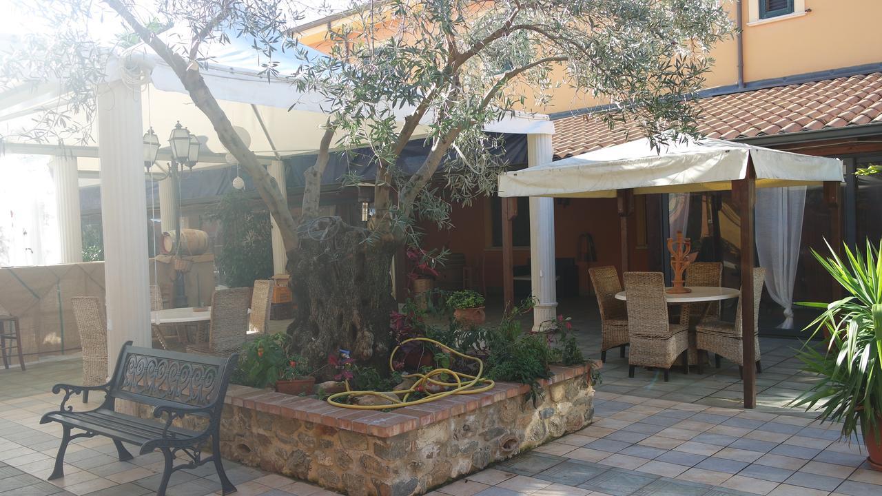 Agriturismo Masseria I Risi Guest House SantʼEufemia Lamezia Eksteriør bilde